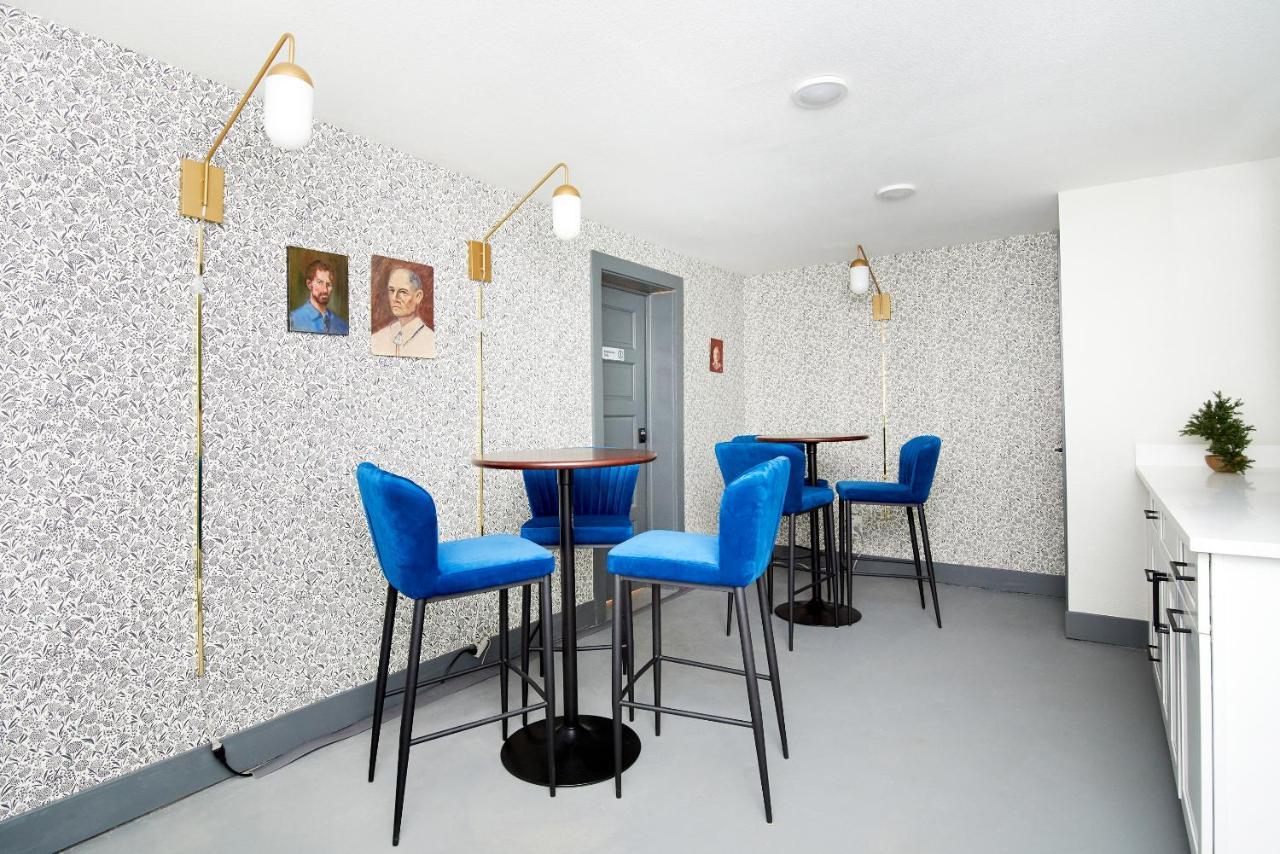 Sonder The Essex Aparthotel Denver Exterior photo